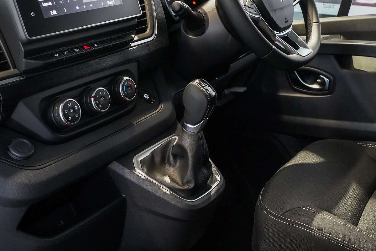 2024 Renault Trafic Premium X82 LWB