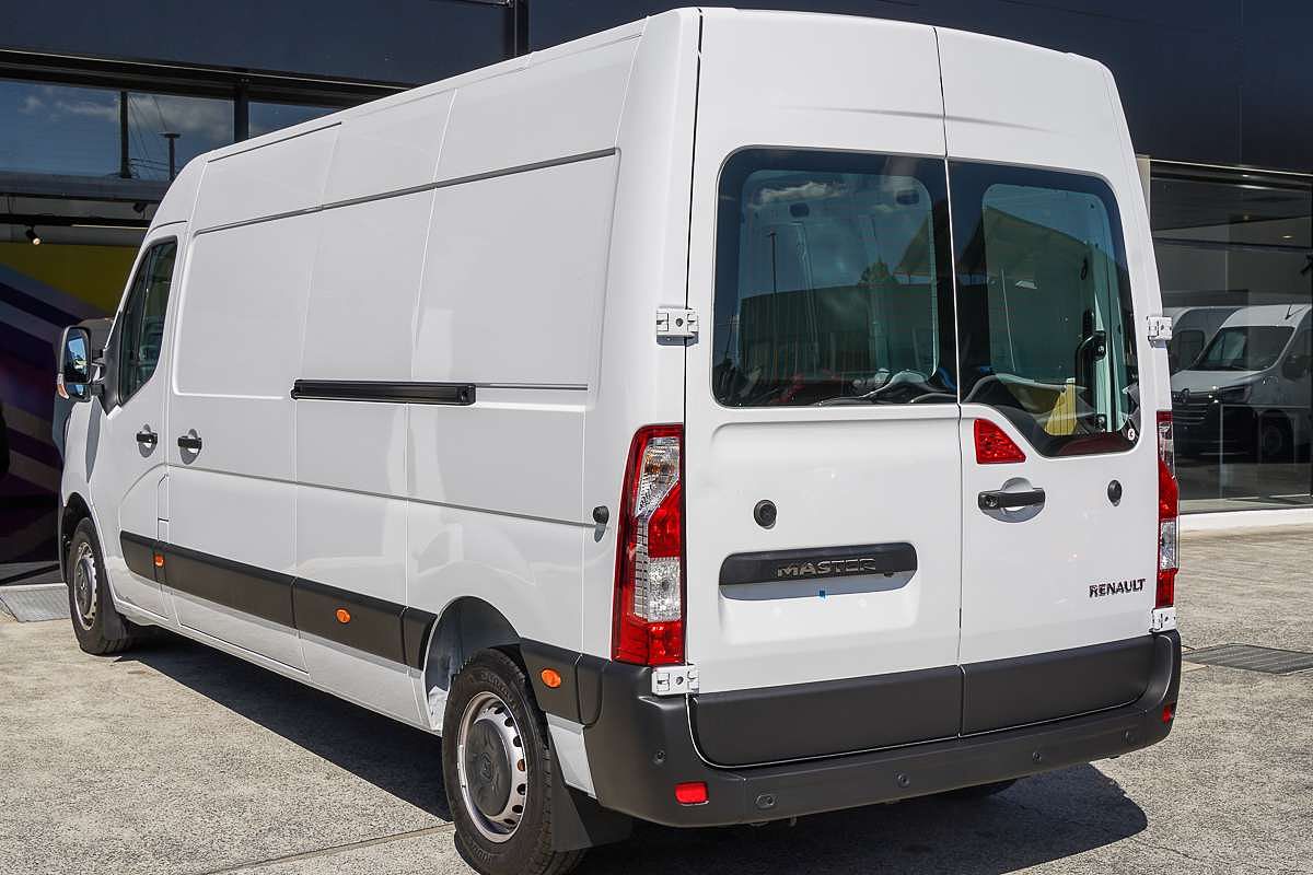 2024 Renault Master Pro 110kW X62 Phase 2 LWB Mid Roof