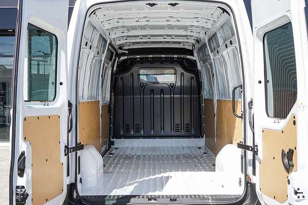 2024 Renault Master Pro 110kW X62 Phase 2 LWB Mid Roof