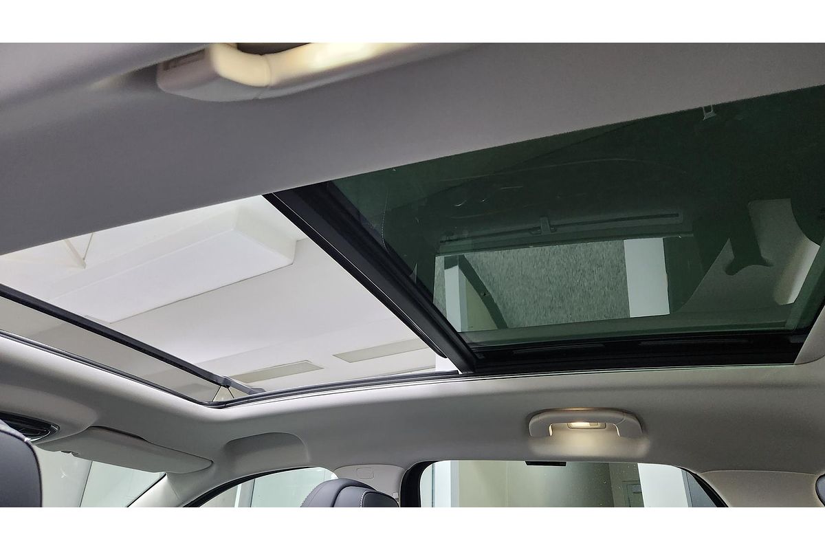 2025 Jaecoo J8 Track