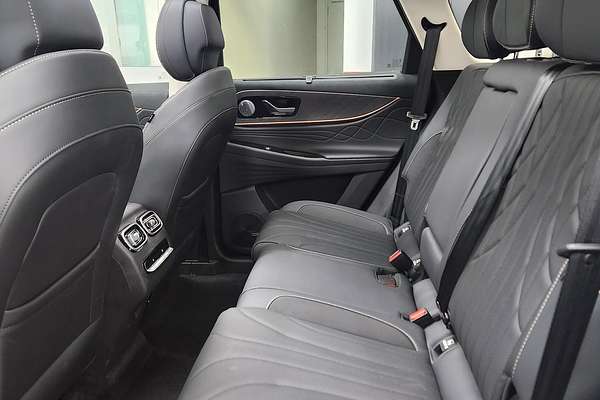 2025 Jaecoo J8 Track