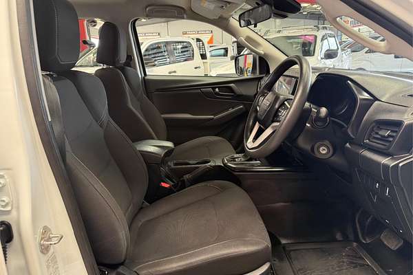 2022 Isuzu D-MAX SX High Ride Rear Wheel Drive