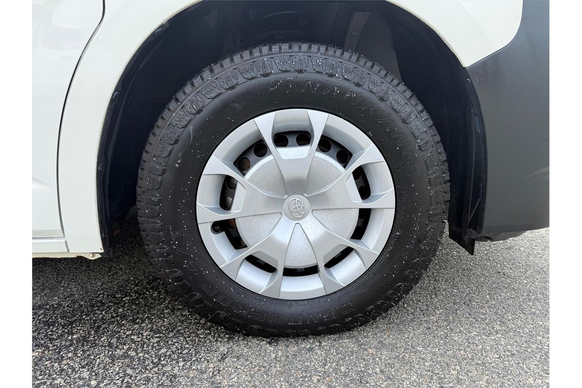 2020 Toyota Hiace Commuter GDH322R ELWB High Roof