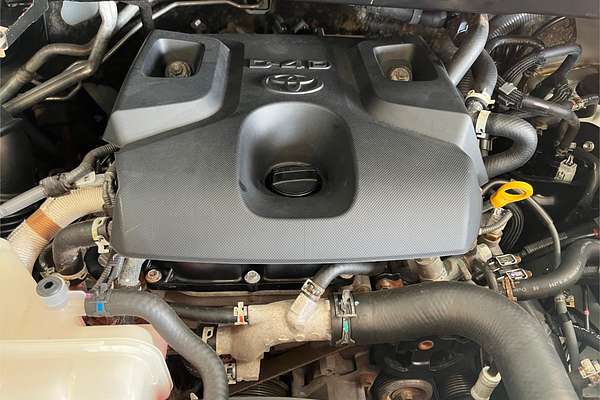 2020 Toyota Hiace Commuter GDH322R ELWB