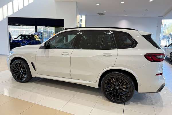 2023 BMW X5 M50i G05