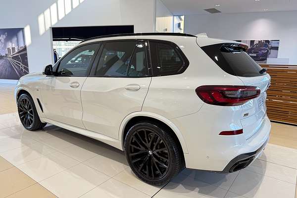 2023 BMW X5 M50i G05