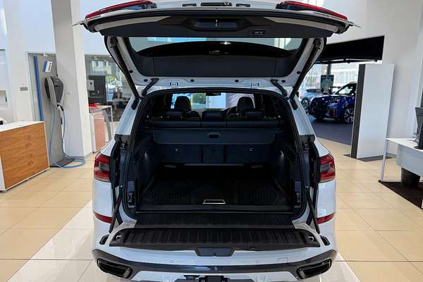 2023 BMW X5 M50i G05
