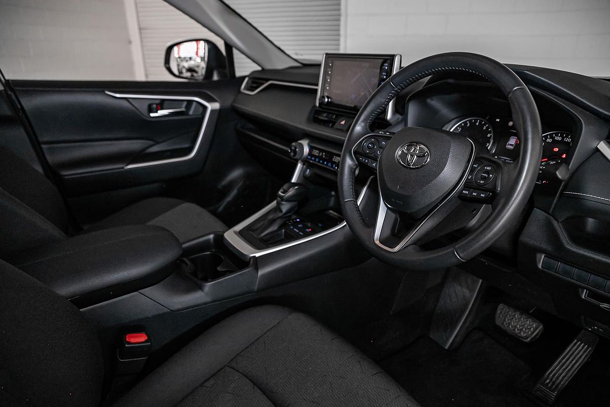 2021 Toyota RAV4 GXL MXAA52R