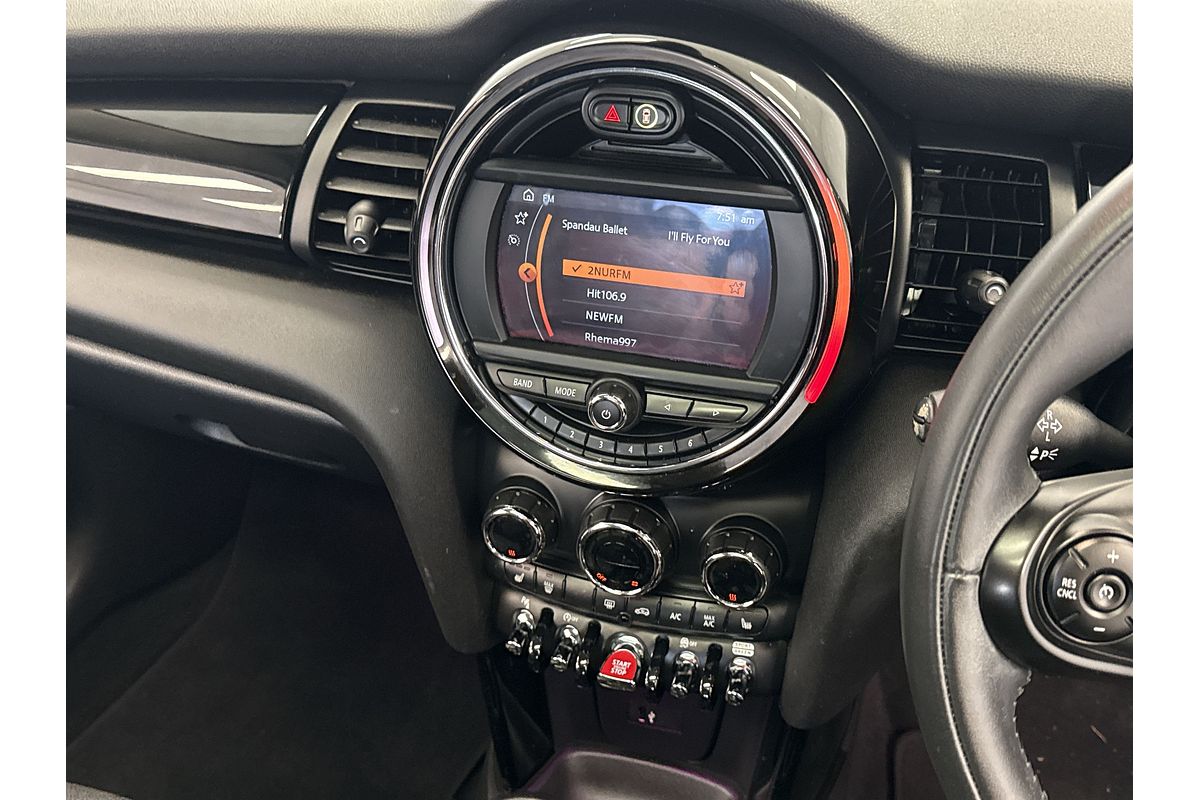 2020 MINI Hatch Cooper F56 LCI