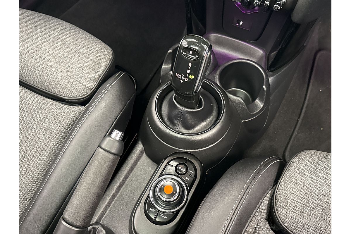 2020 MINI Hatch Cooper F56 LCI