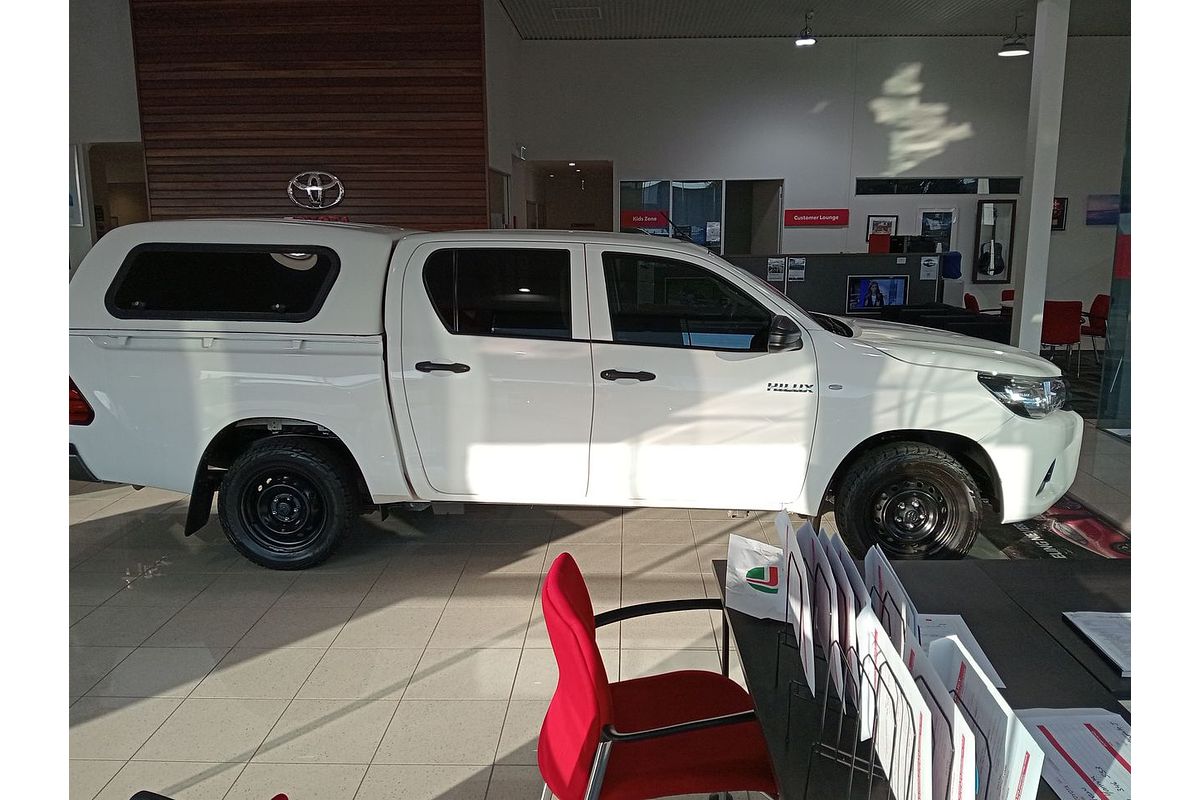 2016 Toyota Hilux Workmate GUN122R Rear Wheel Drive
