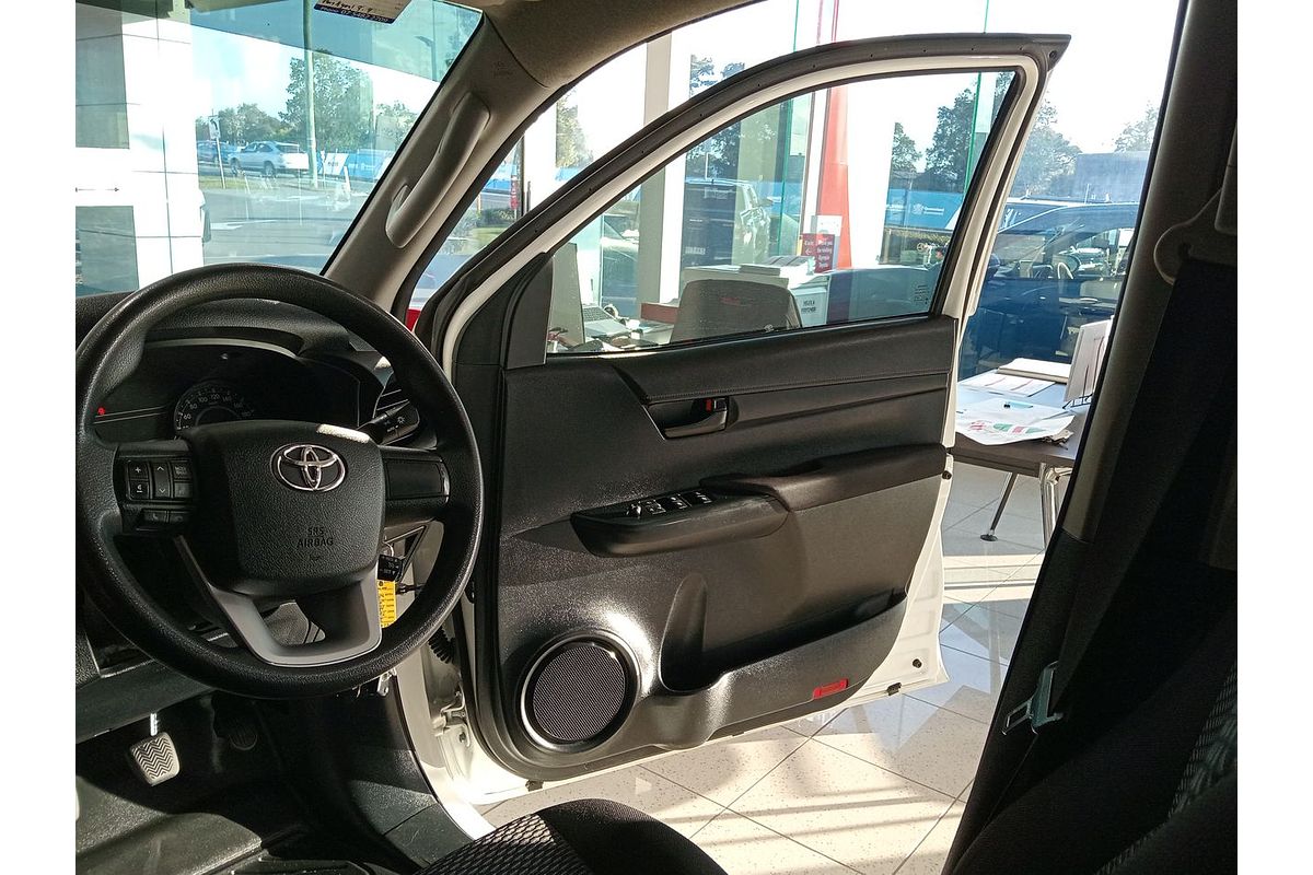 2016 Toyota Hilux Workmate GUN122R Rear Wheel Drive