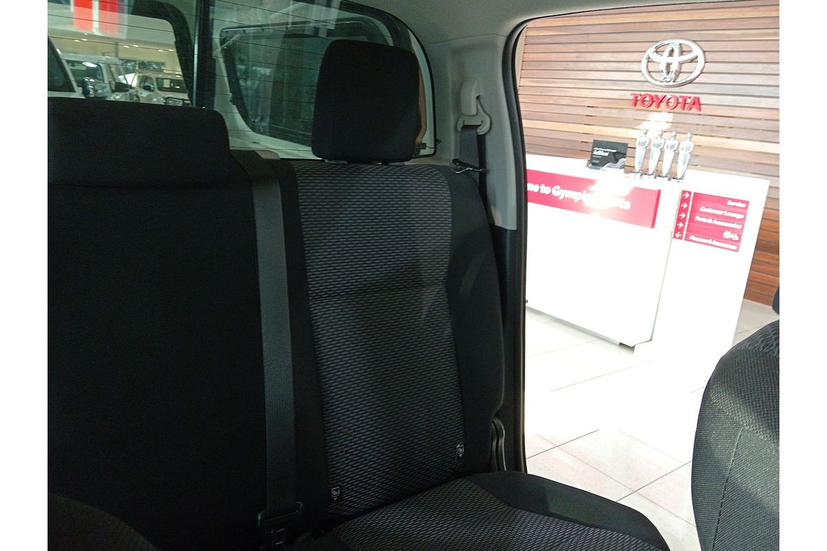 2016 Toyota Hilux Workmate GUN122R Rear Wheel Drive