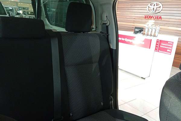2016 Toyota Hilux Workmate GUN122R Rear Wheel Drive