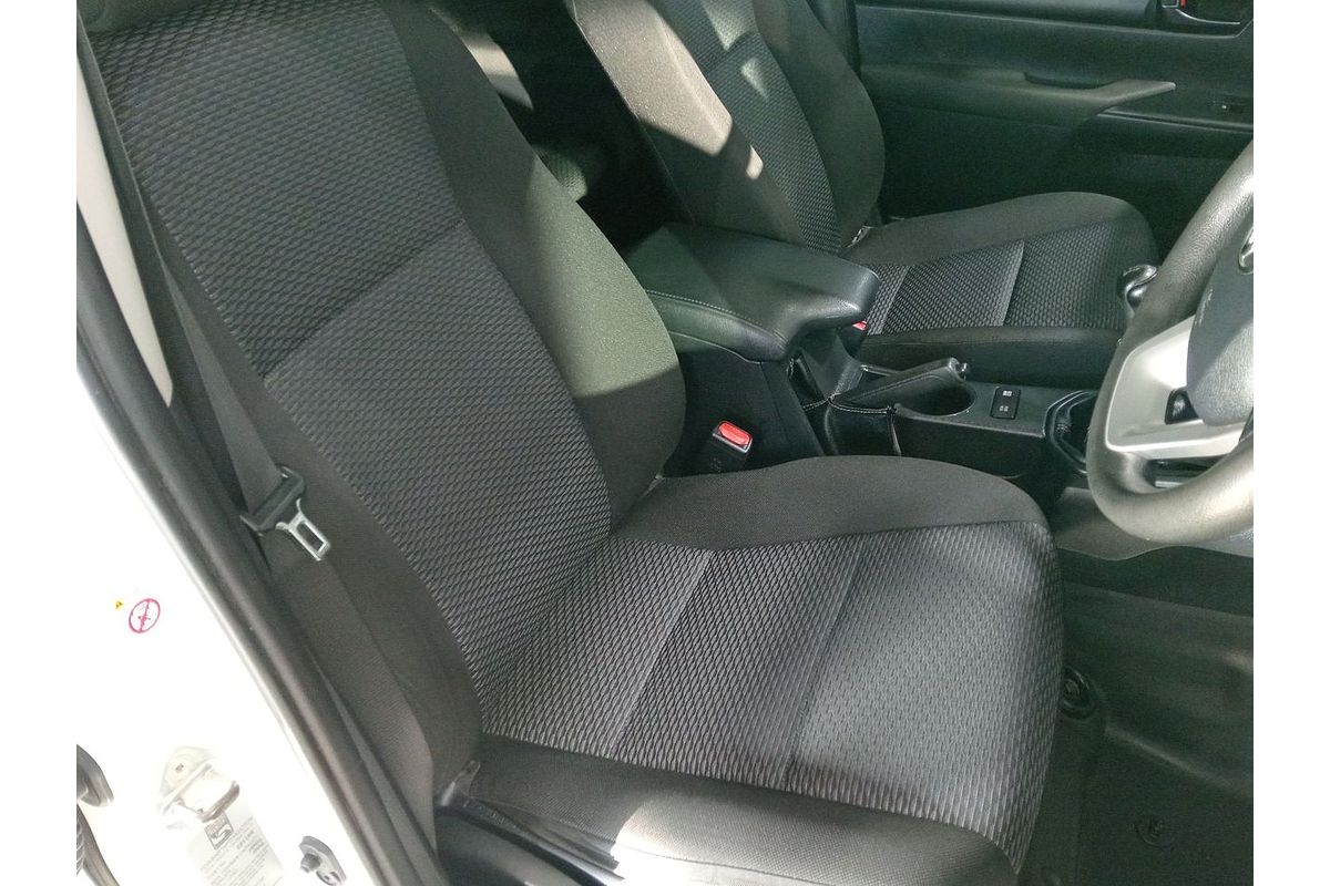 2016 Toyota Hilux Workmate GUN122R Rear Wheel Drive