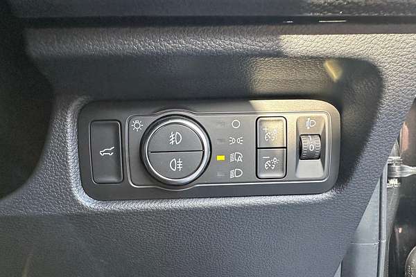 2025 Ford Everest Sport 2.0L