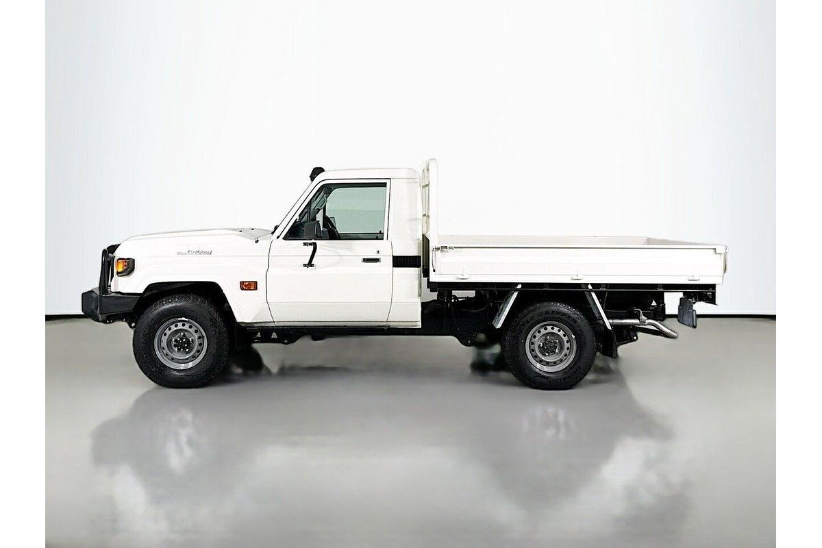2024 Toyota Landcruiser Workmate VDJL79R 4X4