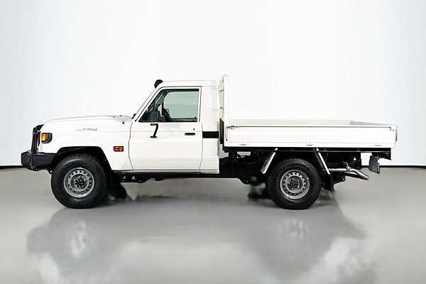 2024 Toyota Landcruiser Workmate VDJL79R 4X4