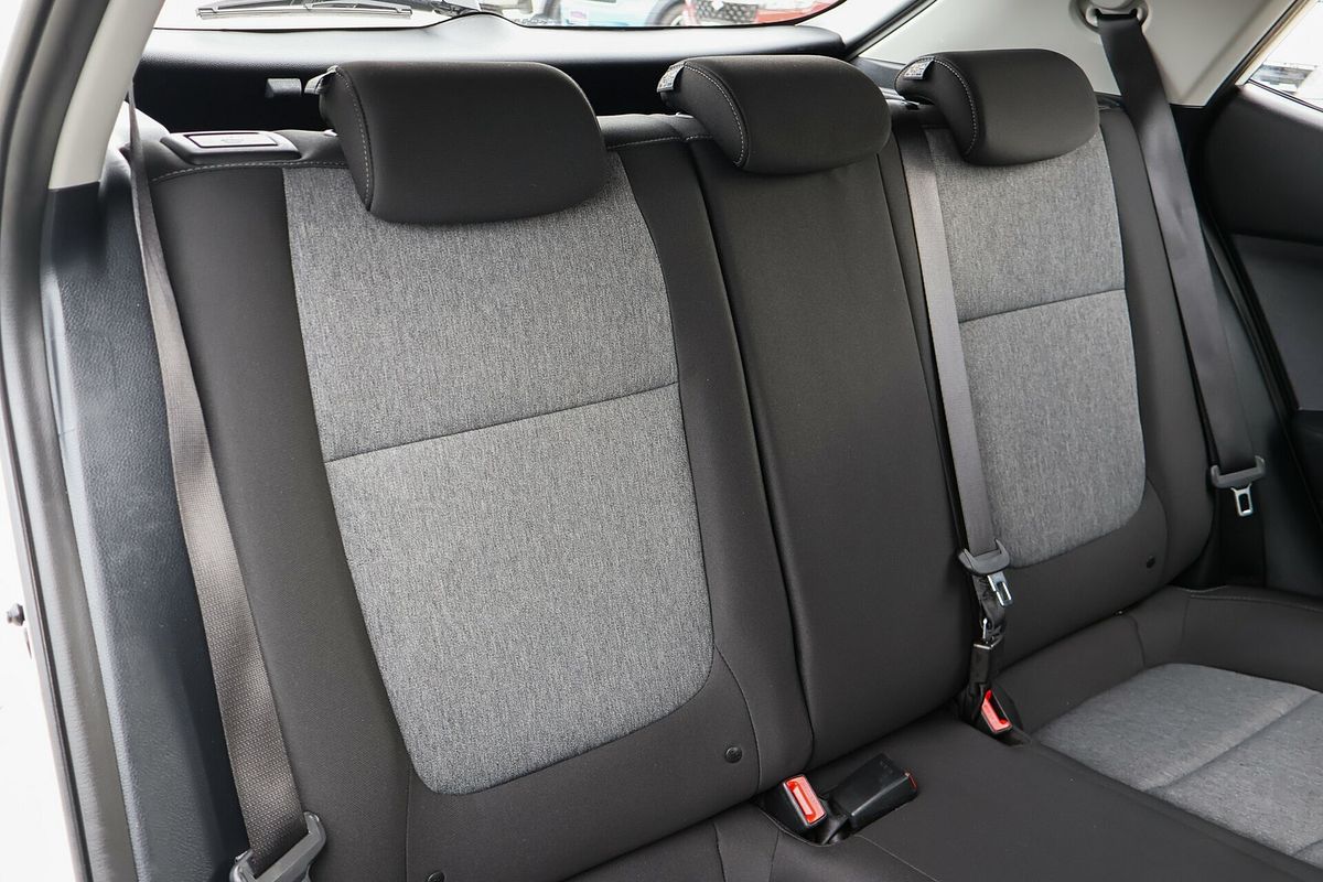 2023 Kia Stonic S YB