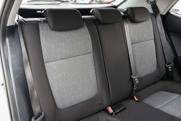 2023 Kia Stonic S YB