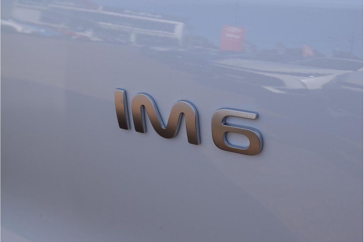 2025 MG IM6 Platinum S12L