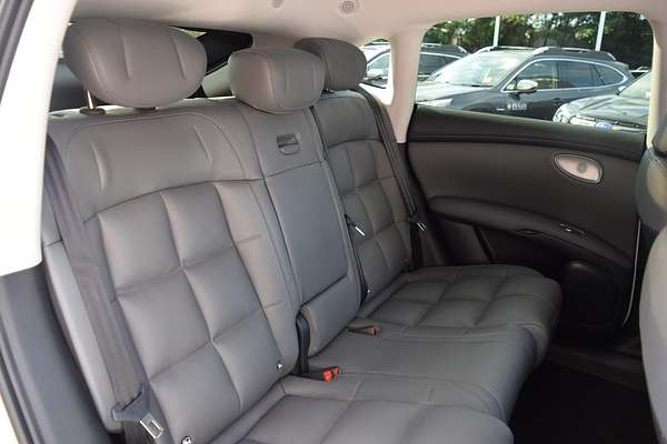 2025 MG IM6 Platinum S12L