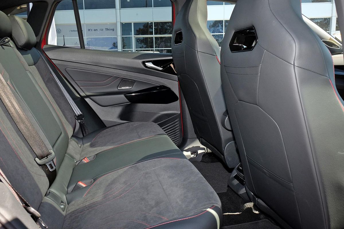 2025 Volkswagen ID.4 GTX E2