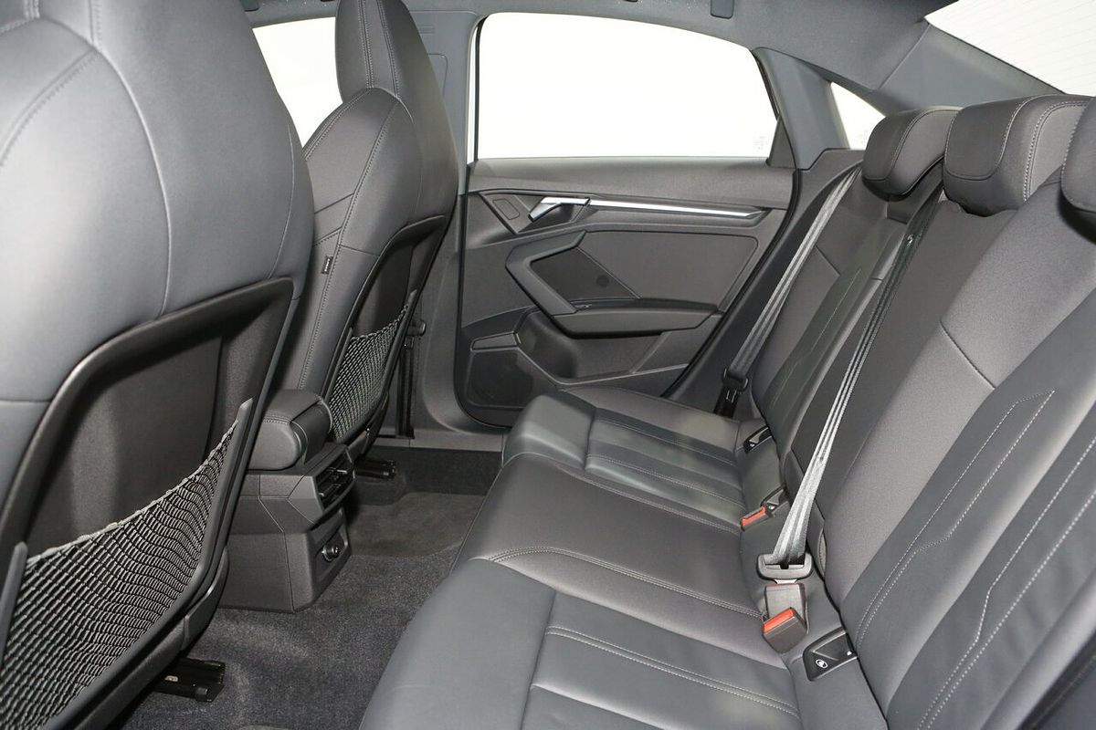 2023 Audi A3 40 TFSI S line GY