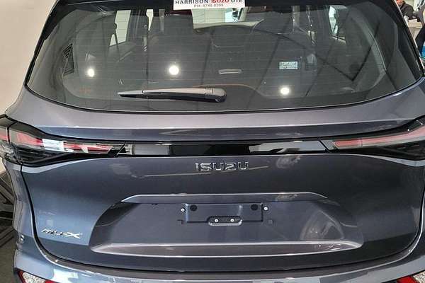 2025 Isuzu MU-X LS-M