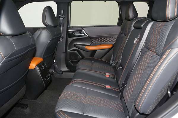 2024 Mitsubishi Outlander Exceed Tourer ZM