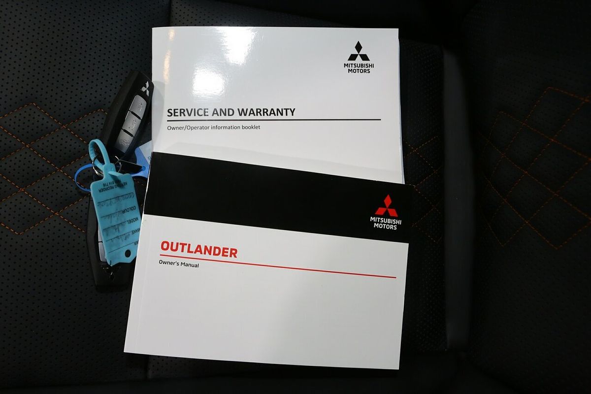 2024 Mitsubishi Outlander Exceed Tourer ZM