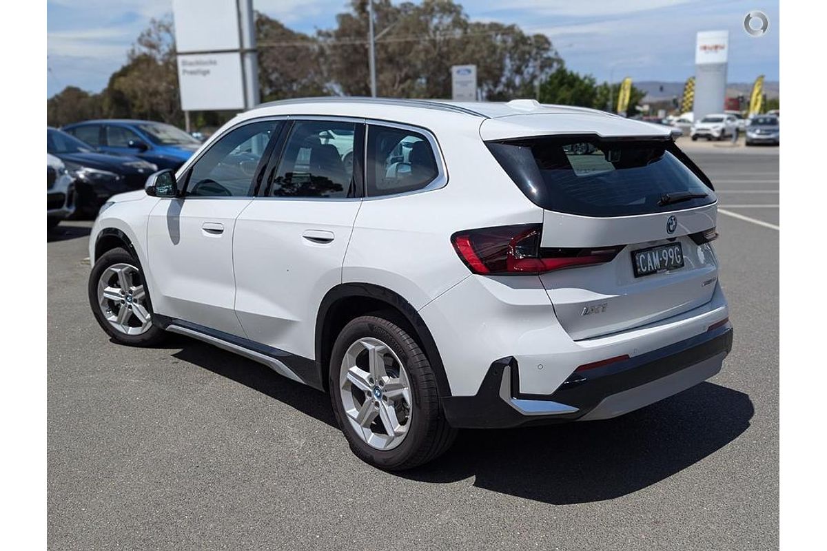 2023 BMW iX1 eDrive20 xLine U11