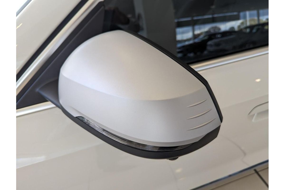 2023 BMW iX1 eDrive20 xLine U11