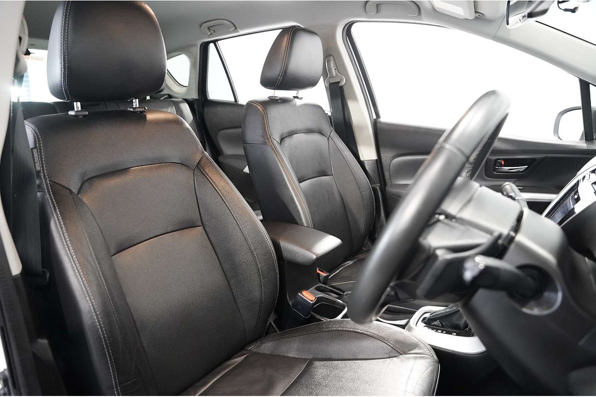 2020 Suzuki S-Cross Turbo Prestige JY