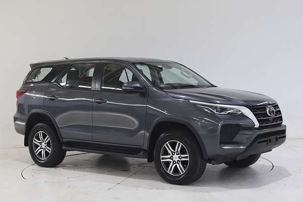 2022 Toyota Fortuner GX GUN156R