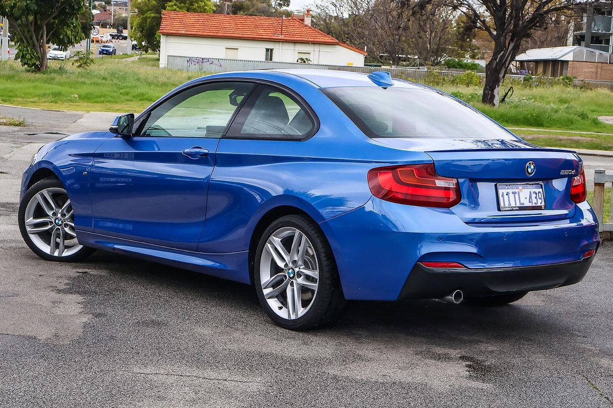 2014 BMW 2 Series 220d Sport Line F22