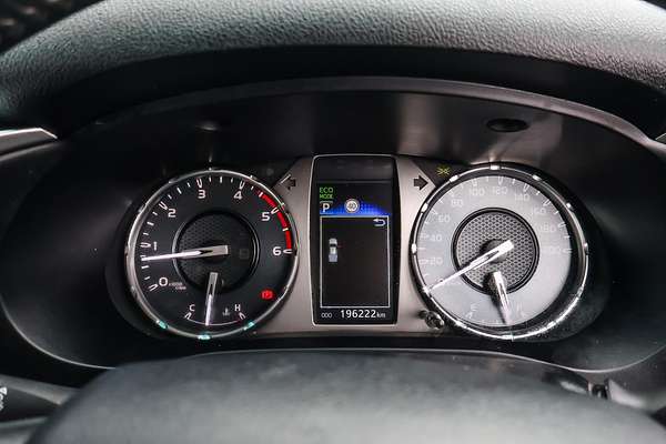 2020 Toyota Hilux SR5 GUN126R 4X4