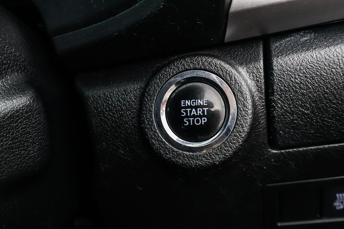 2020 Toyota Hilux SR5 GUN126R 4X4