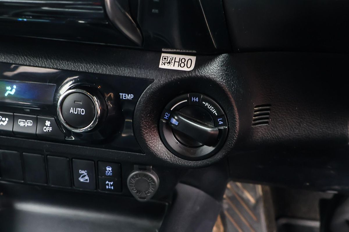 2020 Toyota Hilux SR5 GUN126R 4X4