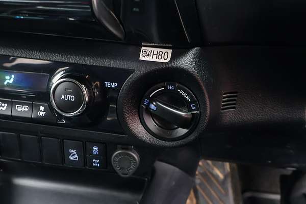 2020 Toyota Hilux SR5 GUN126R 4X4