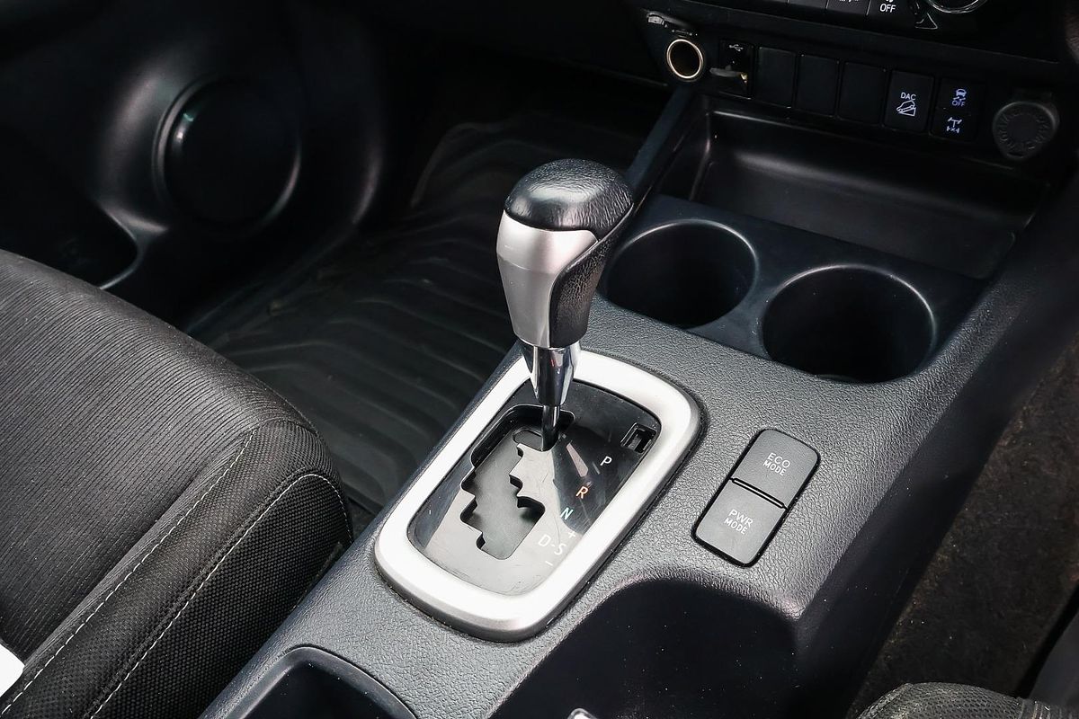 2020 Toyota Hilux SR5 GUN126R 4X4