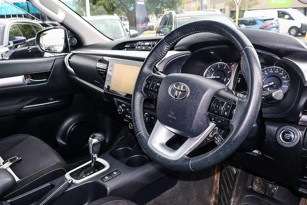 2020 Toyota Hilux SR5 GUN126R 4X4