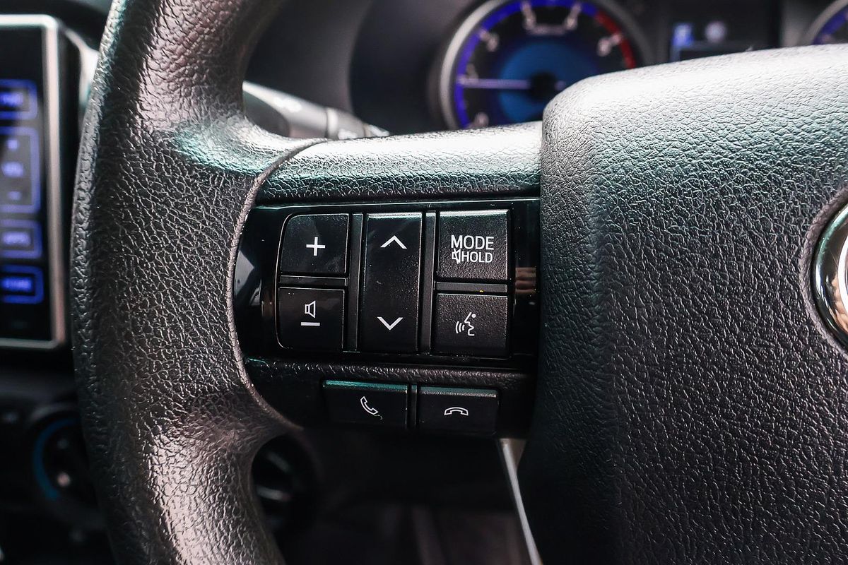 2019 Toyota Hilux SR GUN126R 4X4