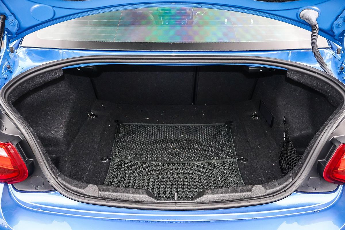 2014 BMW 2 Series 220d Sport Line F22