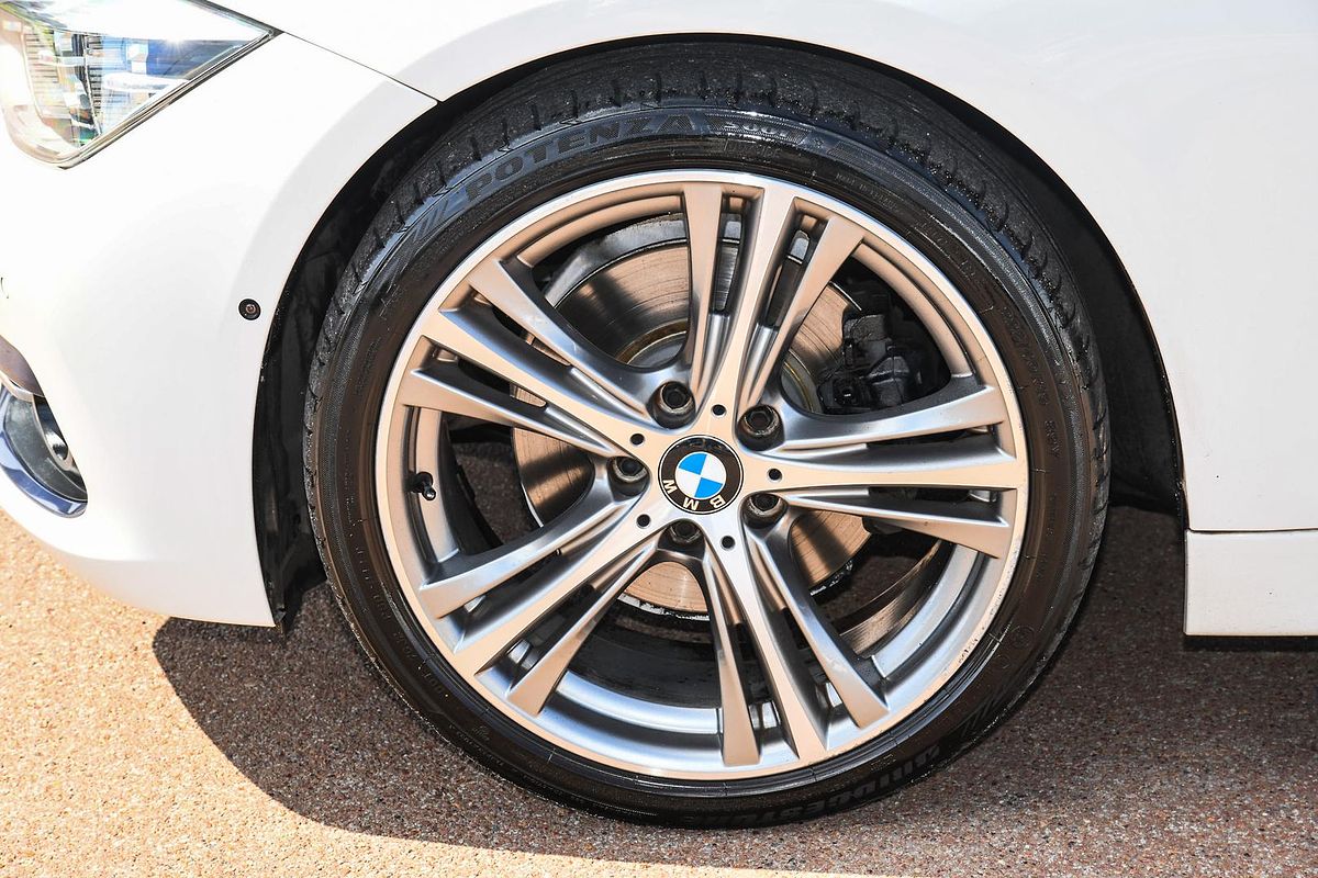 2015 BMW 3 Series 330i Sport Line F30 LCI