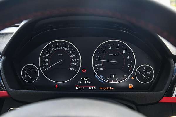 2015 BMW 3 Series 330i Sport Line F30 LCI