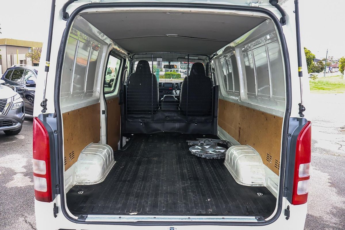 2018 Toyota Hiace KDH201R LWB