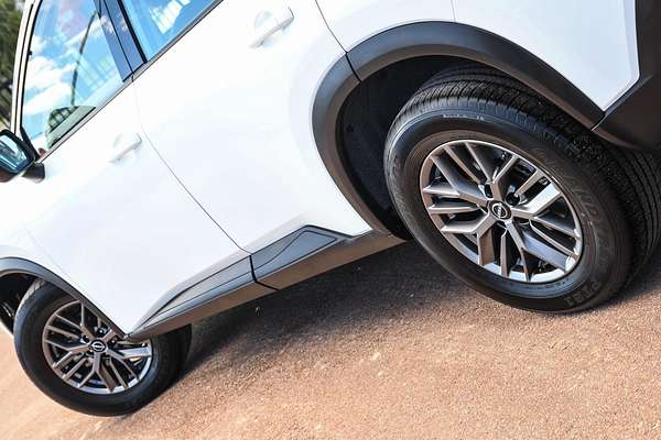2024 Nissan X-TRAIL ST T33