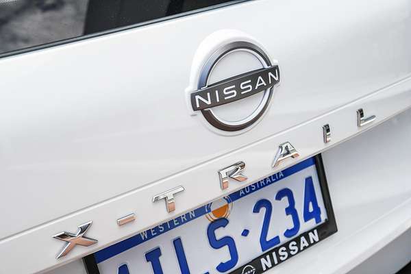 2024 Nissan X-TRAIL ST T33