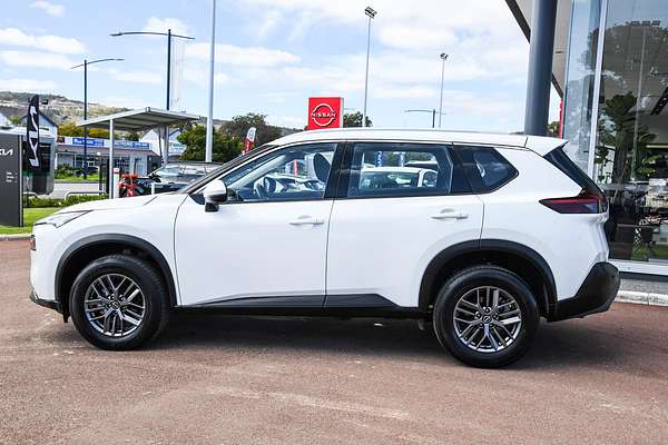2024 Nissan X-TRAIL ST T33
